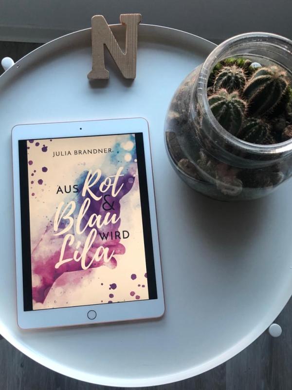 „Aus Rot und Blau wird Lila“ –&nbsp;Rezension